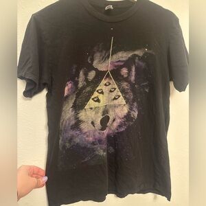 Animal/Wolf design graphic top. 1990’s vibes - psychedelic